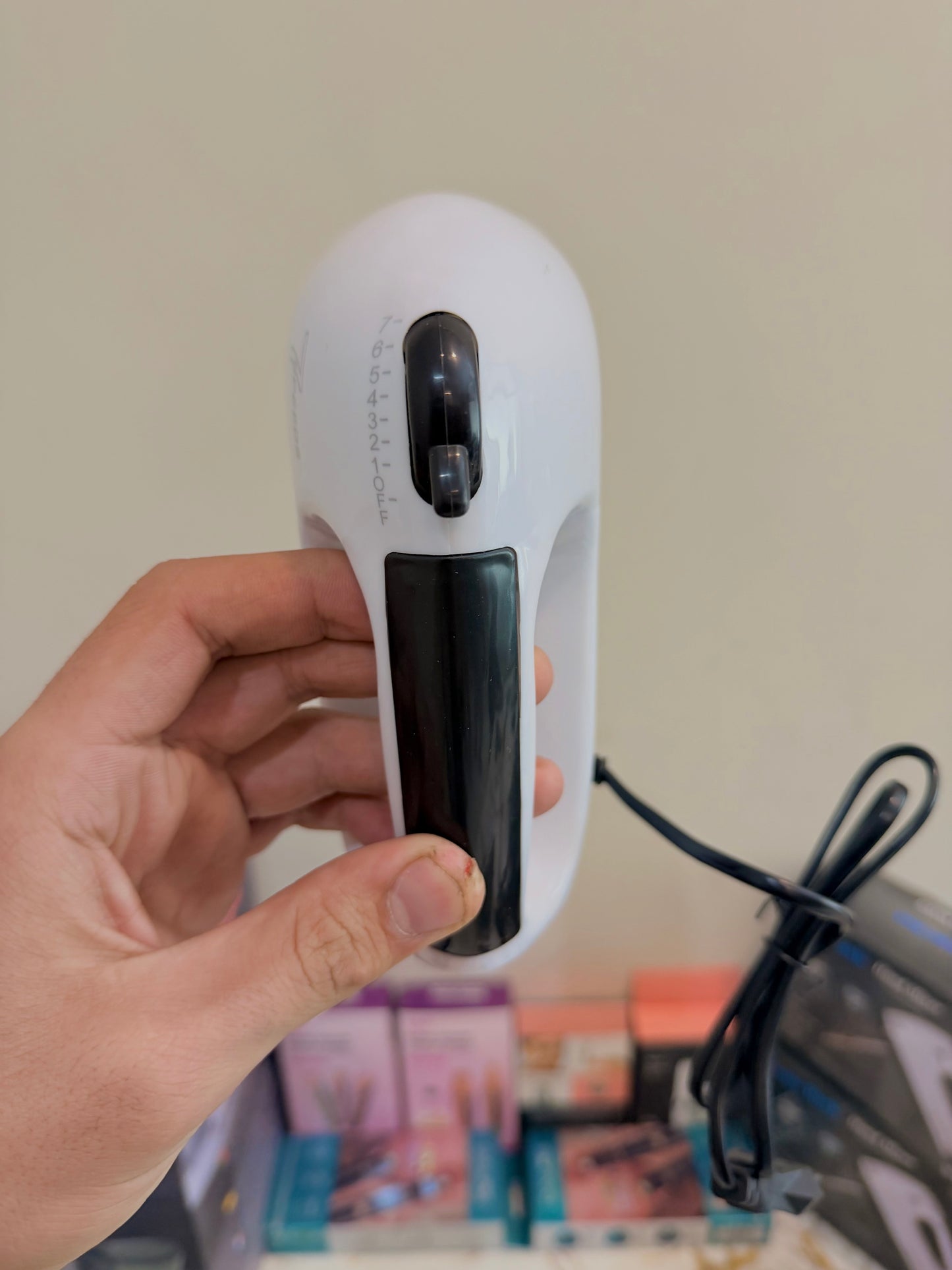 Kenwood Hand Mixer – 7 Speed with 4 Attachments | AwamiImport.com