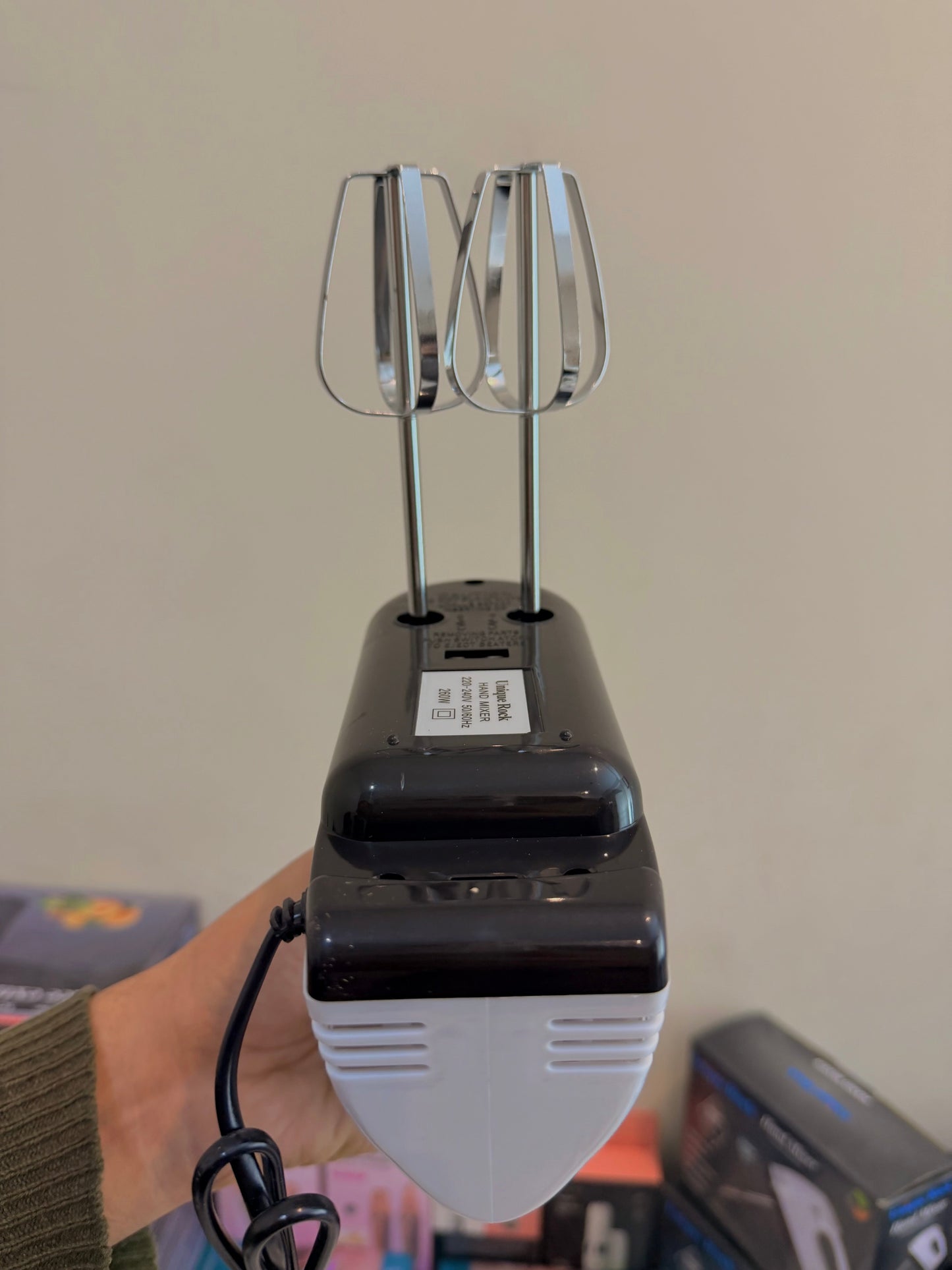 Kenwood Hand Mixer – 7 Speed with 4 Attachments | AwamiImport.com