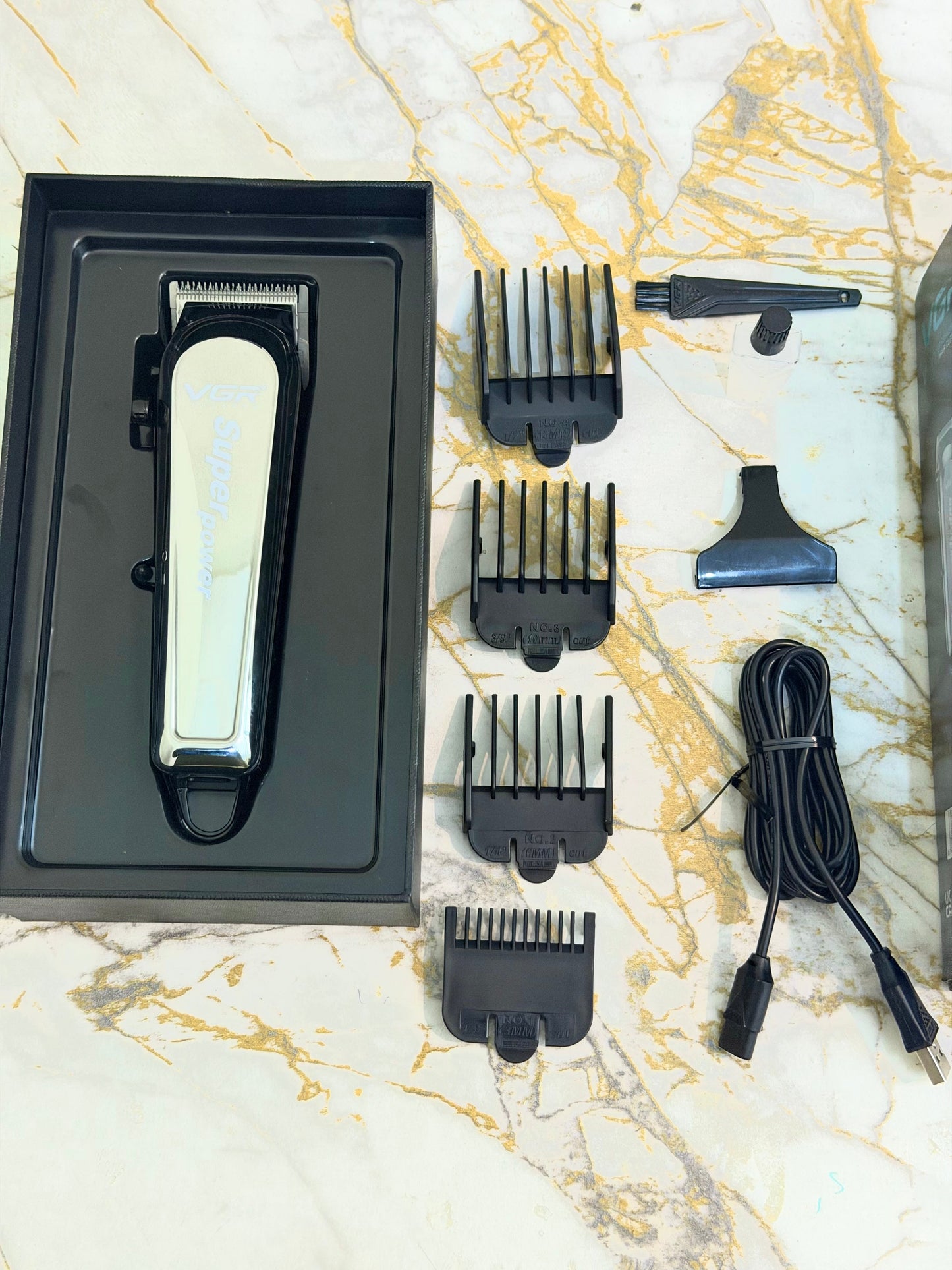VGR 0-60 Professional Trimmer – Digital Display & Taper Control | AwamiImport.com