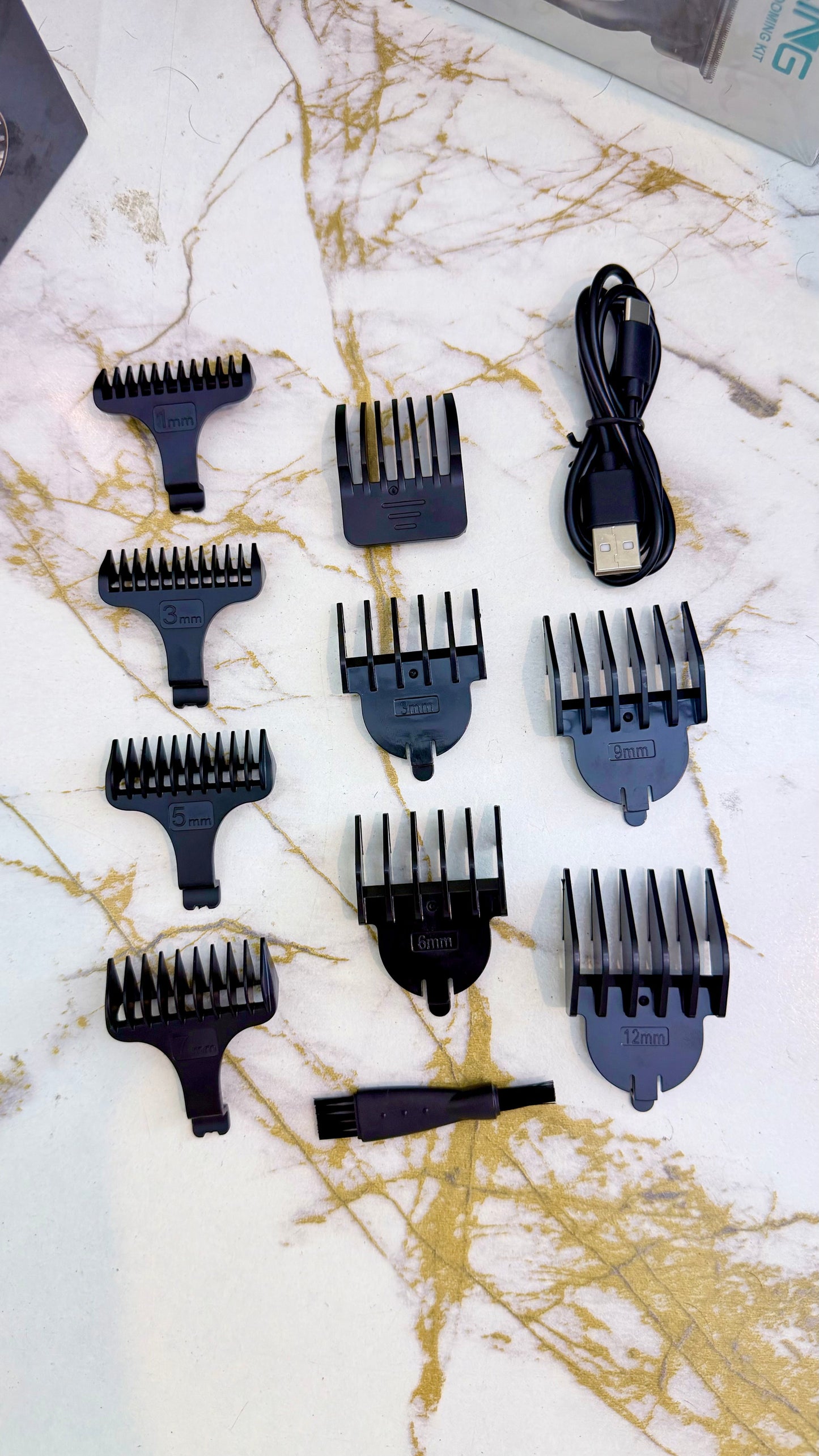 Electo 7-in-1 Multi-Grooming Kit – All-in-One Hair, Beard & Body Trimmer