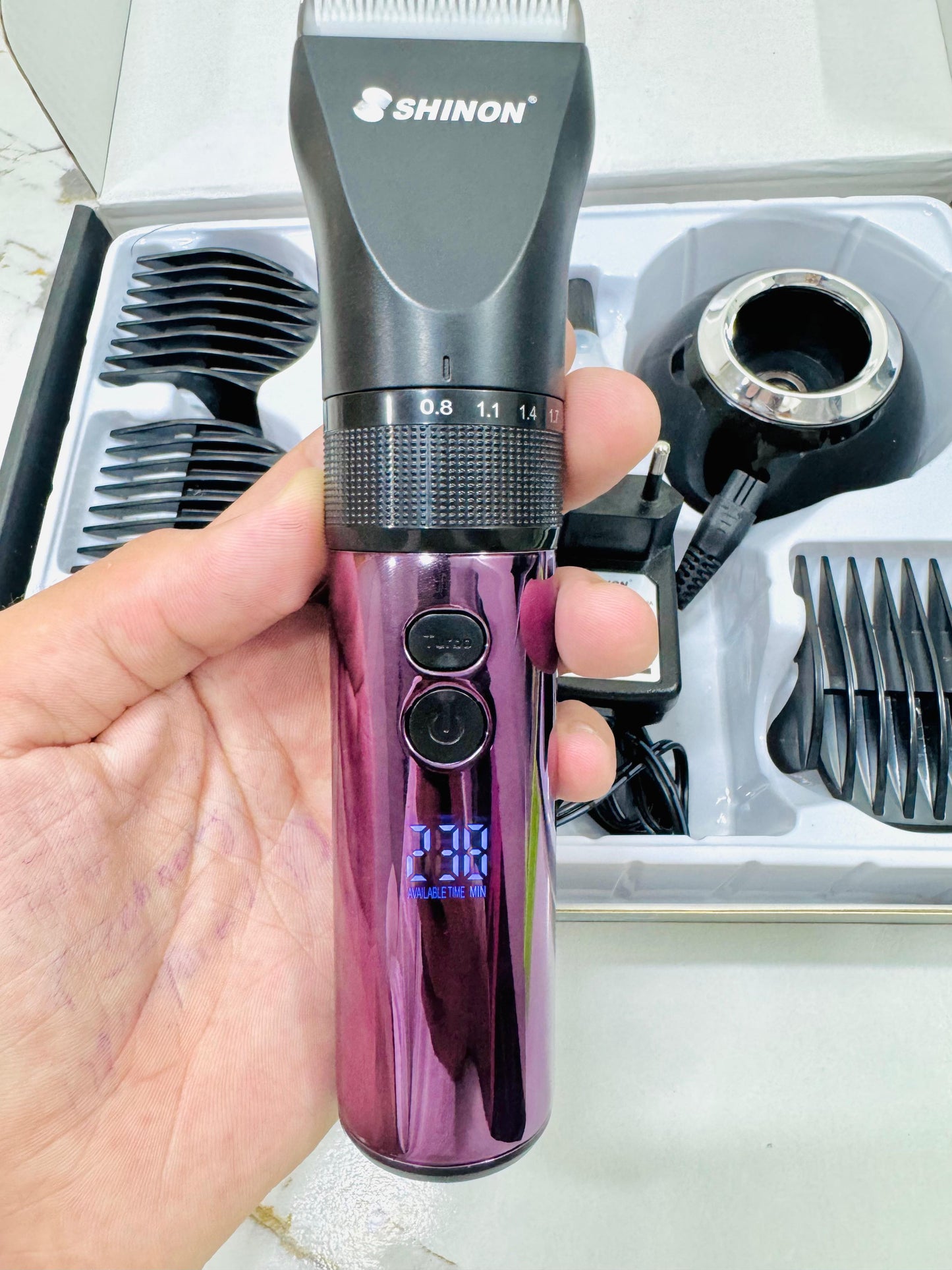 Shinon SH-7627 Hair Trimmer – Lithium Battery, 240 Min Use per Charge | AwamiImport.com