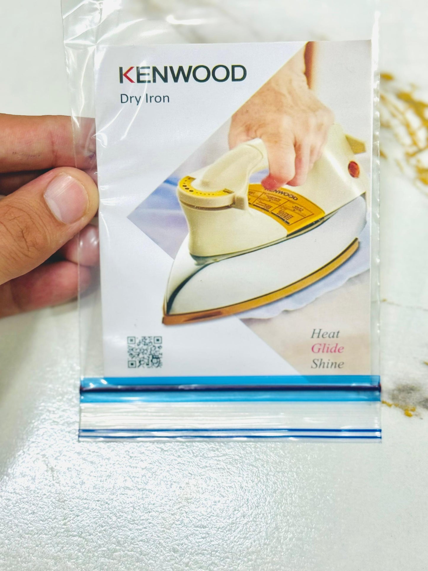Kenwood non-stick Dry Iron| Gold Sole Plate-1000 W POWER | 1 year warranty