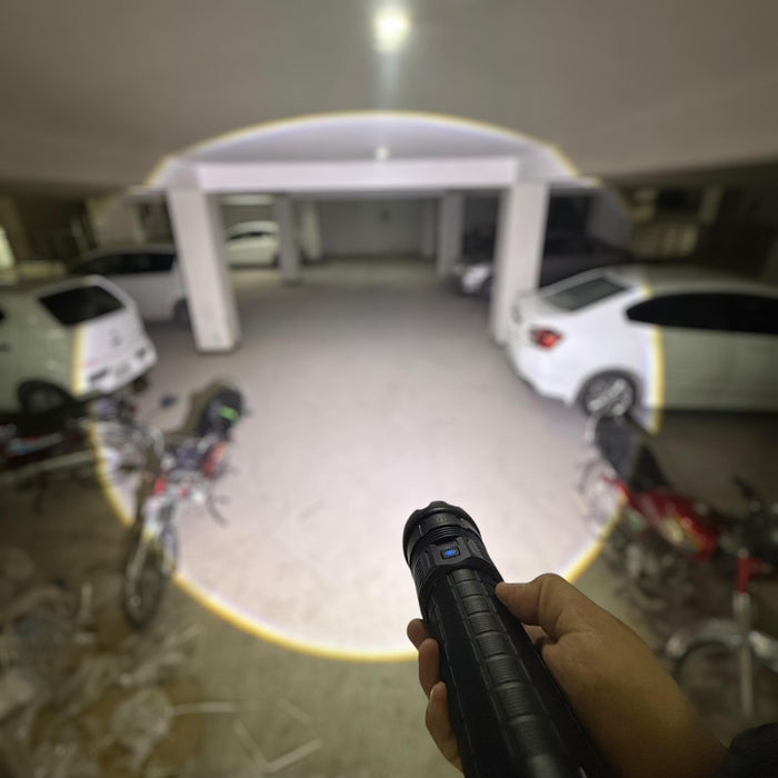Bazoka White Laser Flashlight Torch SLH-891 (Zoom, 18650 Battery)