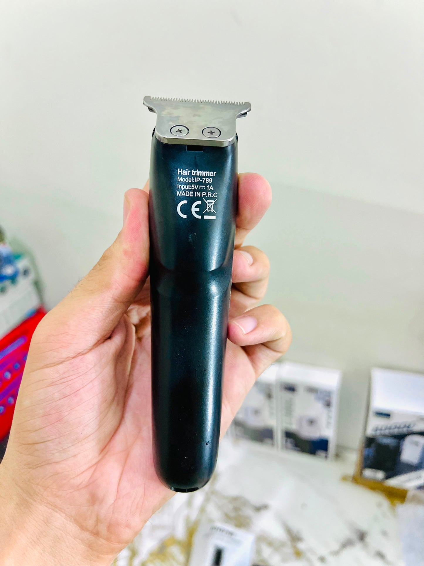 IPONE Rechargeable Trimmer – Digital Display | 90 Min Cordless Power | IP-789