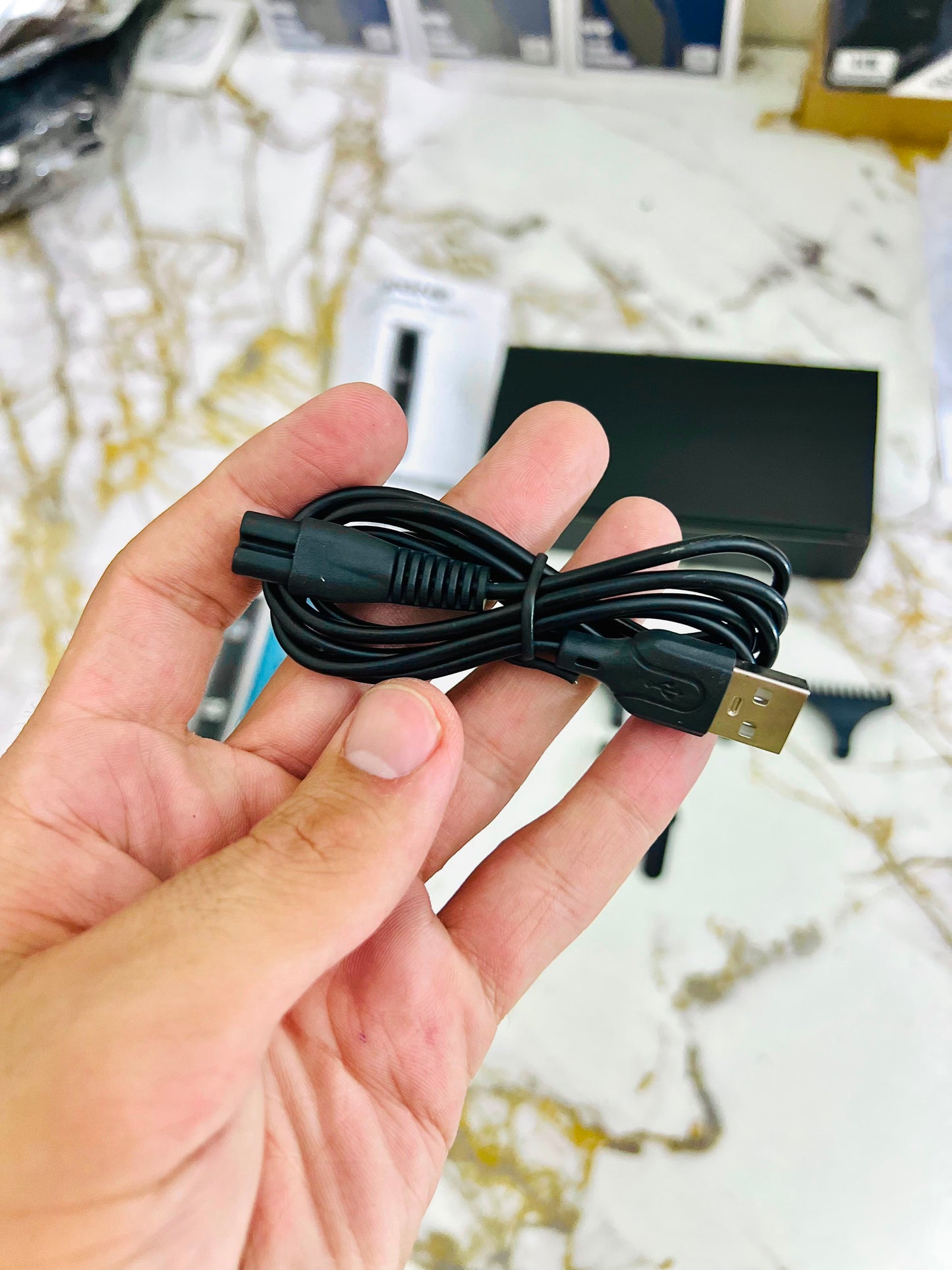 IPONE Rechargeable Trimmer – Digital Display | 90 Min Cordless Power | IP-789